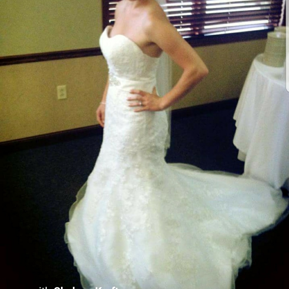 Sweetheart lace Wedding dress
